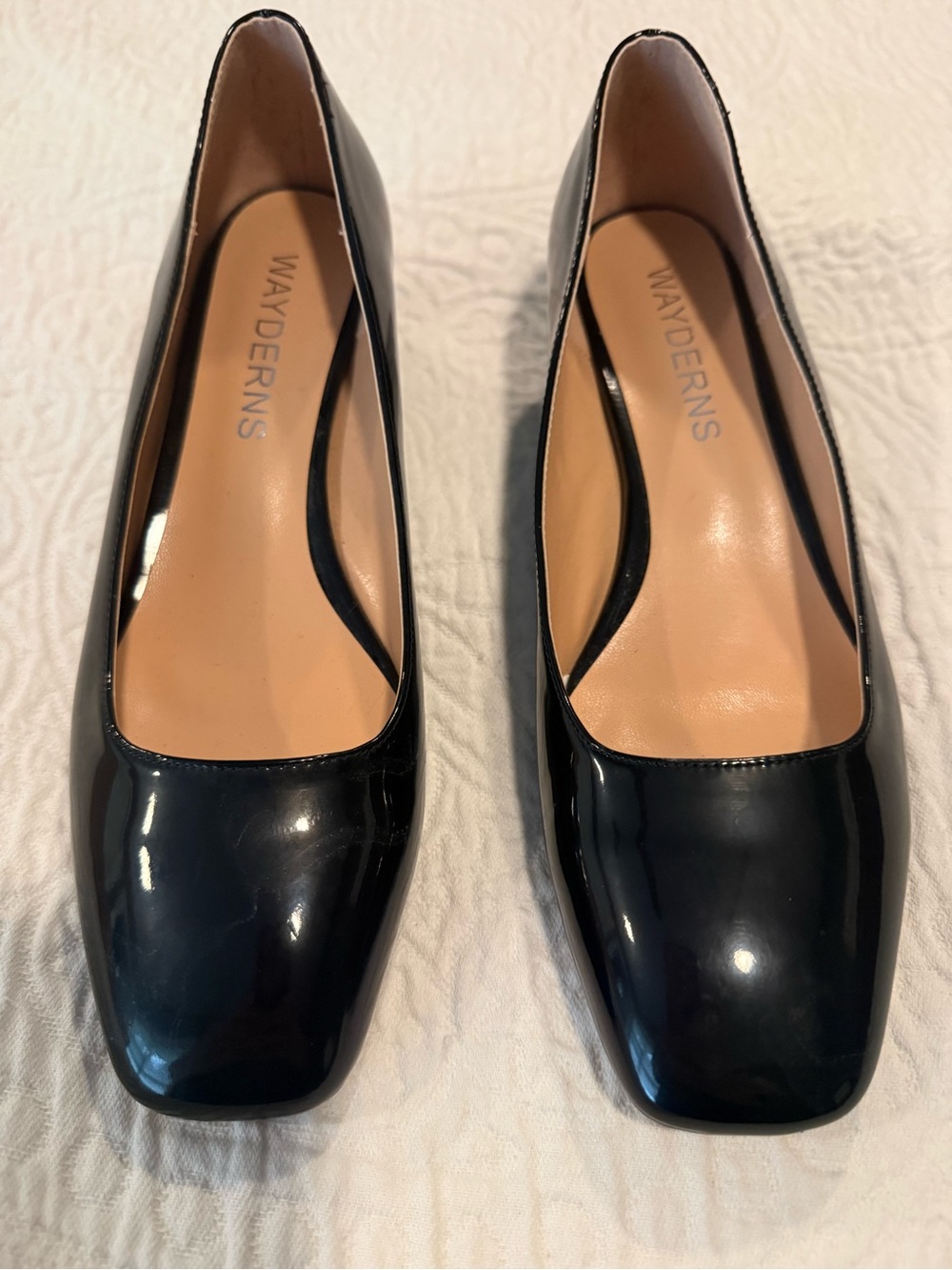 Wayderns black shiny square toe heels shoes 9.5